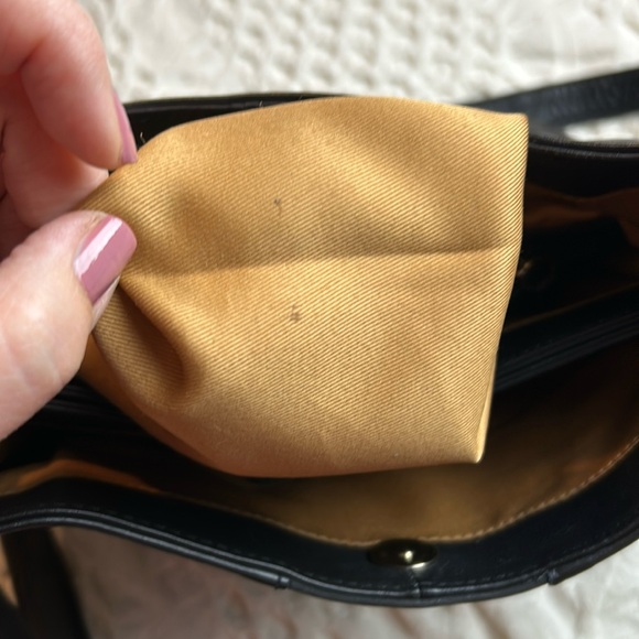 NWOT Levenger Soft Genuine Leather w/ suede strip Crossbody Messenger Bag - Picture 7 of 17